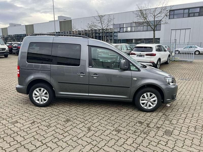 Usata VW Caddy 102 CV (75 kW) 2013 Grigio Monovolume