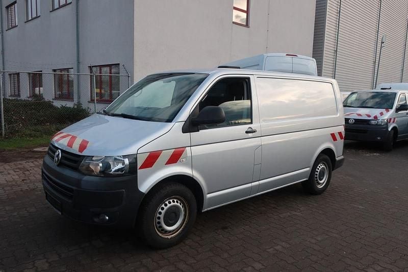 Silber Gebraucht 2014 VW T5 Van | 15.400 € (Guter Preis) - Bild 1/4