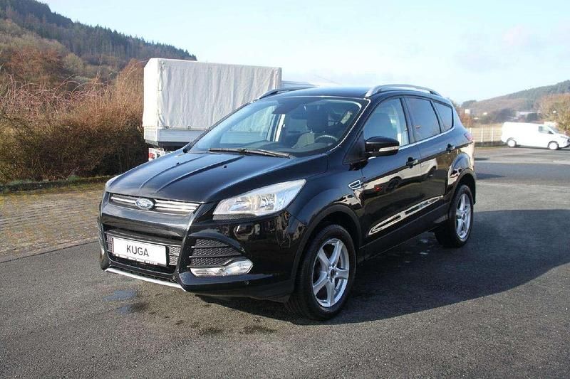 Gebraucht Ford Kuga Trend 150 PS (110 kW) 2015 Iridiumschwarz metallic SUV