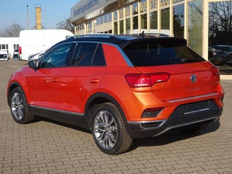 Gebraucht VW T-Roc IQ Drive 150 PS (110 kW) 2019 Energetic orange metallic SUV