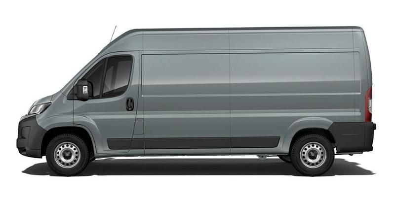 Neu Opel Movano 179 PS (131 kW) 2026 Grau Van