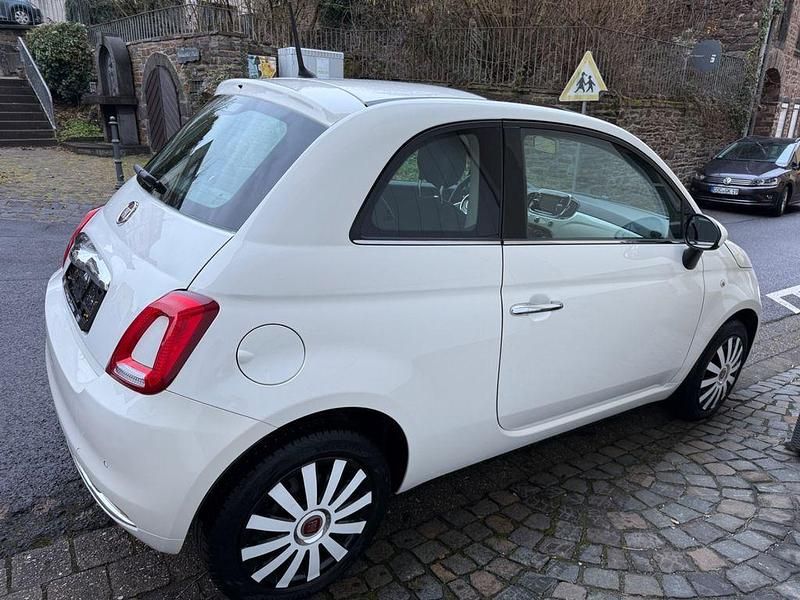 Gebraucht Fiat 500 Lounge 69 PS (50 kW) 2016 Weiß Kleinwagen