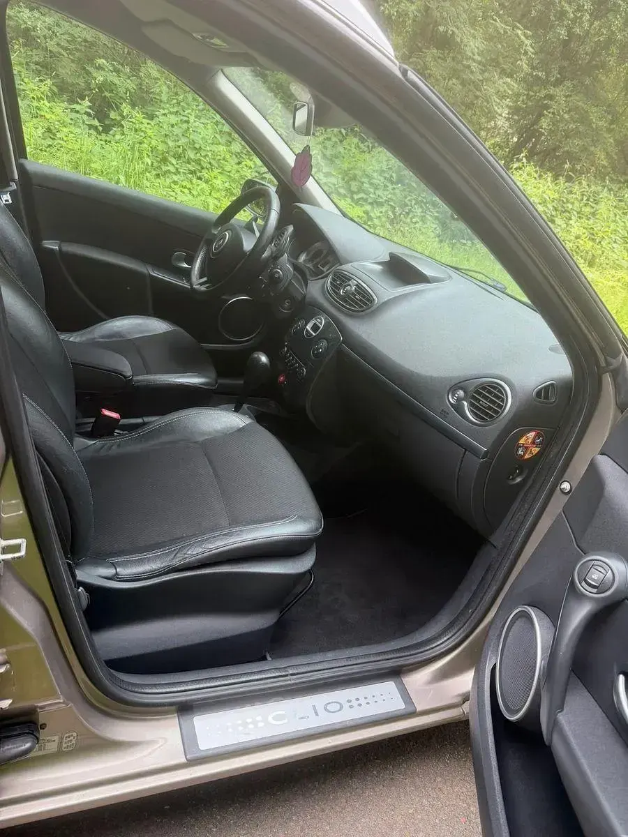 Gebraucht Renault Clio GrandTour 111 PS (81 kW) 2009 Gold Kombi
