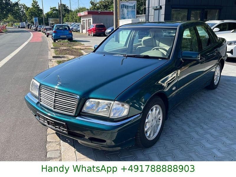 Grün Gebraucht 1998 Mercedes C220 Elegance Limousine | 5.990 € (Fairer Preis) - Bild 1/4