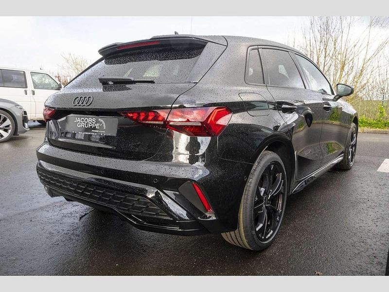 Neu Audi A3 S-Line 150 PS (110 kW) 2026 Schwarz Limousine