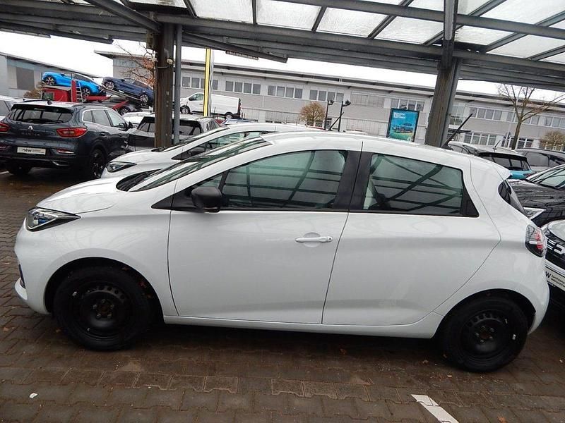 Gebraucht Renault Zoe 80 kW (109 PS) 2021 Arktisweiss Kleinwagen