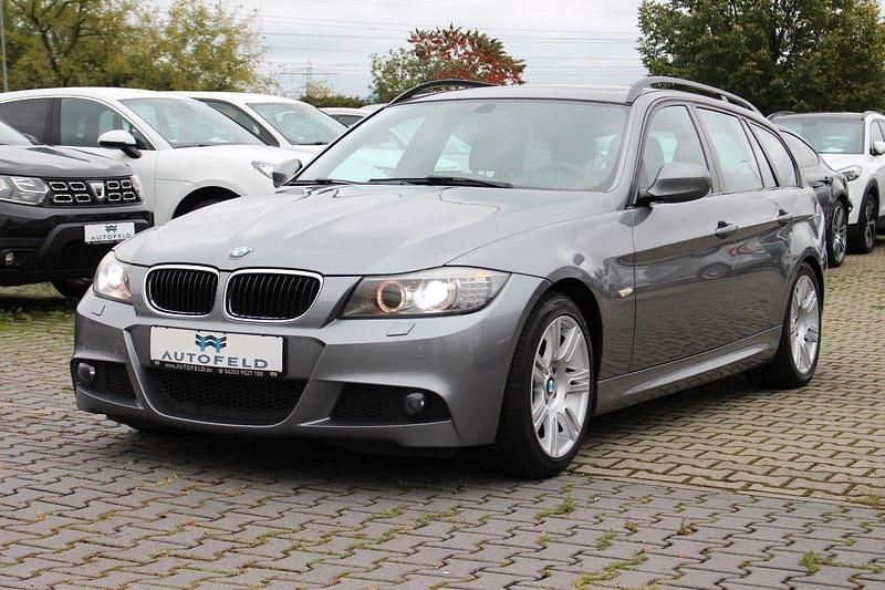 Silber Gebraucht 2009 BMW 318 M Sport Kombi | 5.950 € (Fairer Preis) - Bild 1/4
