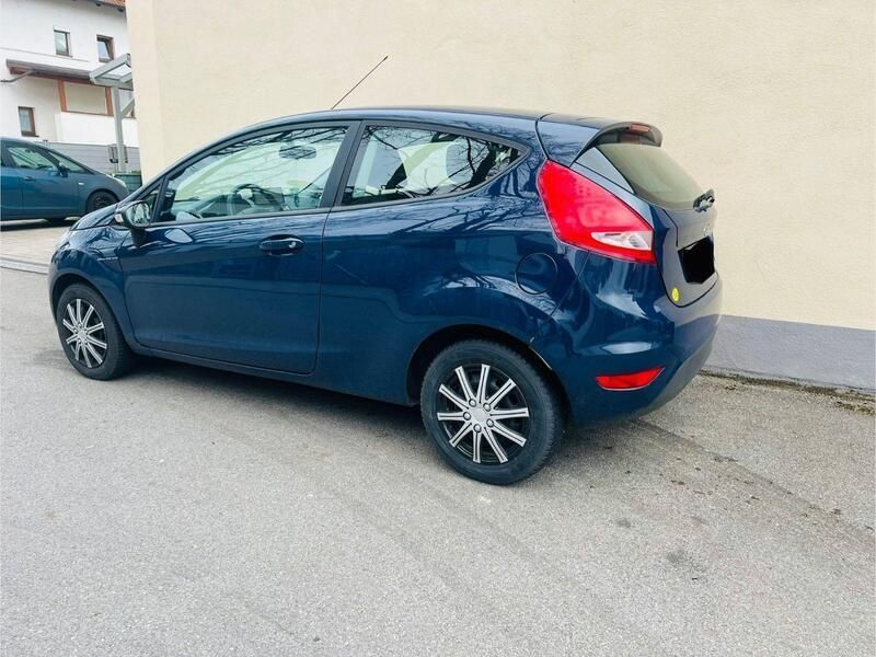 Blau Gebraucht 2009 Ford Fiesta Ambiente Kleinwagen | 2.800 € (Fairer Preis) - Bild 1/4
