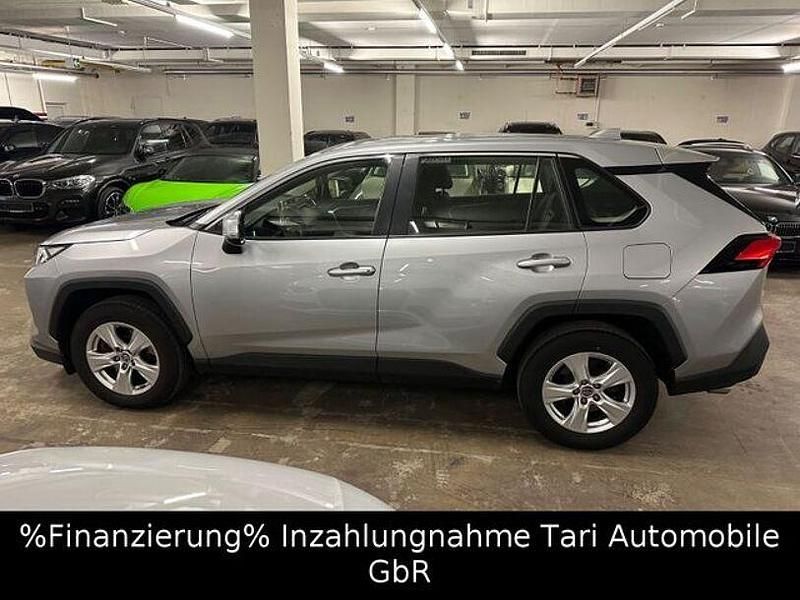 Gebraucht Toyota RAV4 175 PS (128 kW) 2019 Silber SUV
