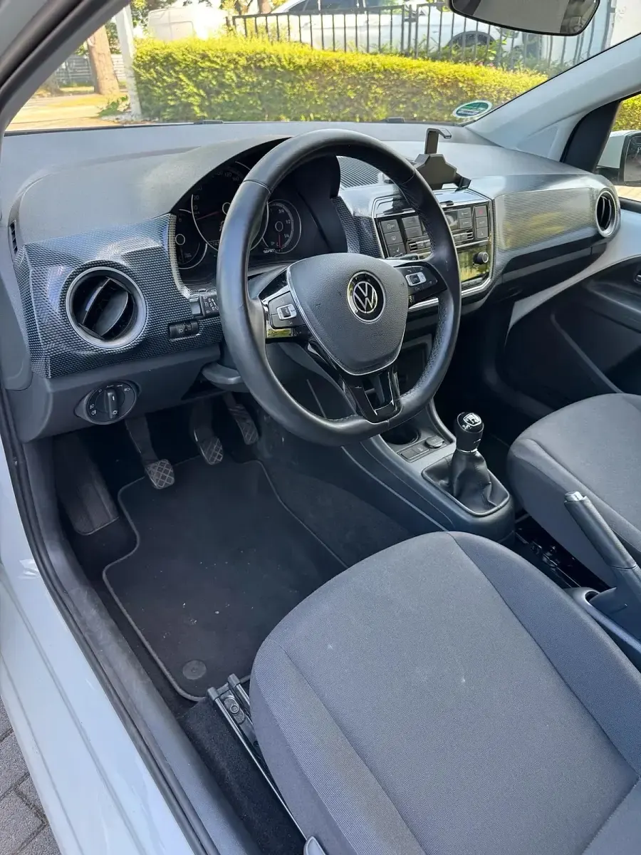 Gebraucht VW up! Move 65 PS (47 kW) 2024 Weiß Kleinwagen