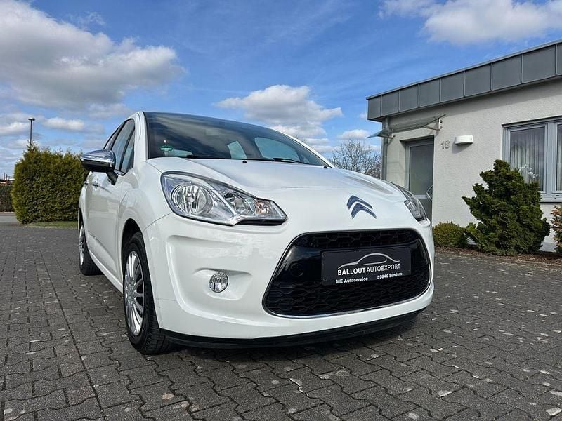 Gebraucht Citroën C3 SELECTION 73 PS (53 kW) 2012 Weiß Limousine