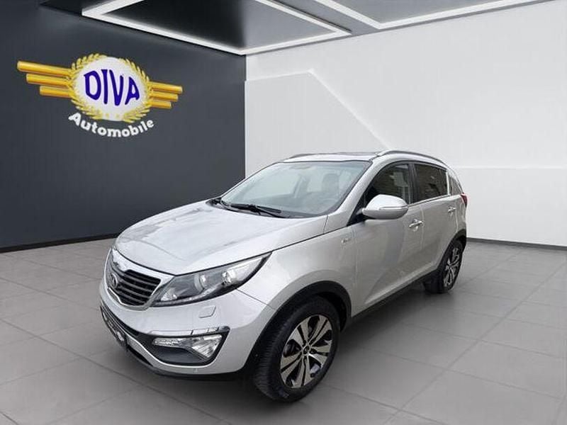 Grau Gebraucht 2013 Kia Sportage Spirit SUV | 15.750 € (Etwas zu teuer) - Bild 1/4