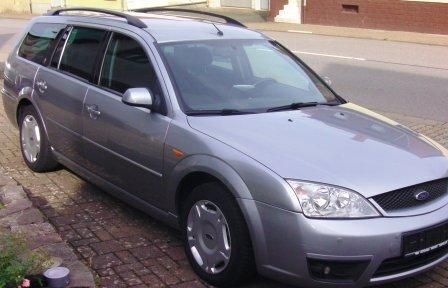 Gebraucht Ford Mondeo Ghia 178 PS (130 kW) 2003 Silber metallic Kombi