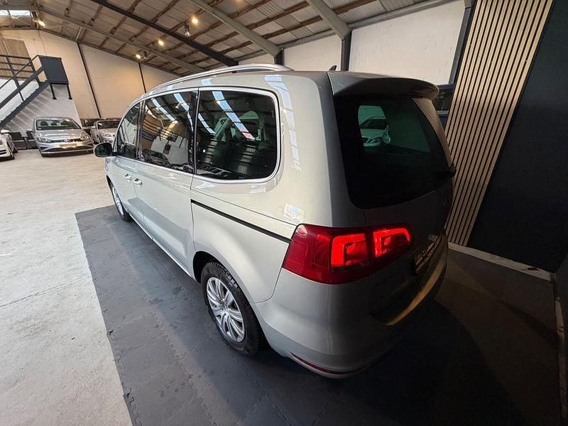 Gebraucht VW Sharan Highline 177 PS (130 kW) 2013 Silber Van / Kleinbus