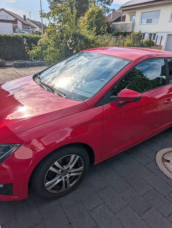 Rot Gebraucht 2013 Seat Leon SC FR Kleinwagen | 7.600 € (Fairer Preis) - Bild 1/3