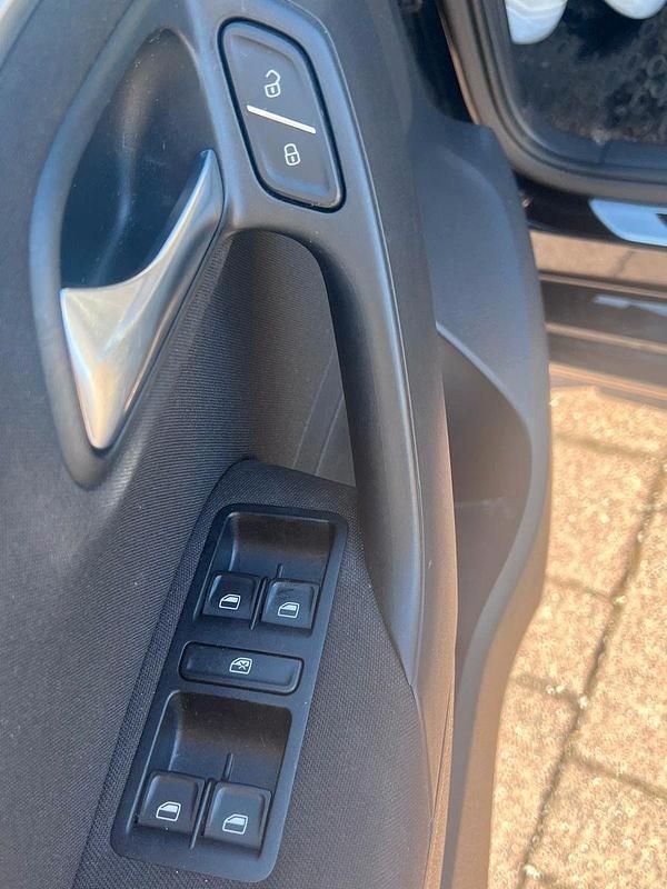 Gebraucht VW Polo Comfortline 75 PS (55 kW) 2016 Schwarz Kleinwagen