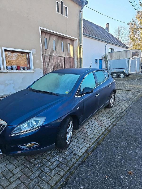 Gebraucht Lancia Delta 120 PS (88 kW) 2009 Blau Kleinwagen