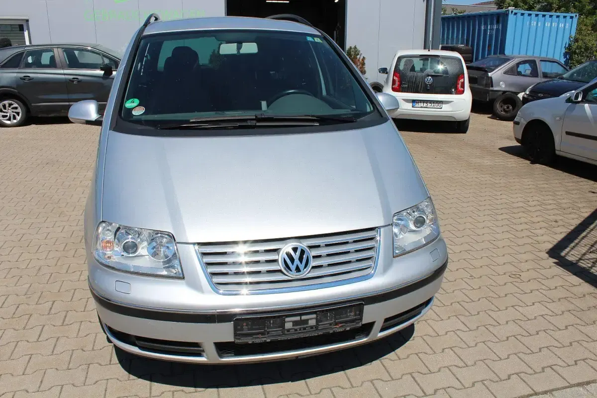 Gebraucht VW Sharan Comfortline 116 PS (85 kW) 2007 Silber Van / Kleinbus