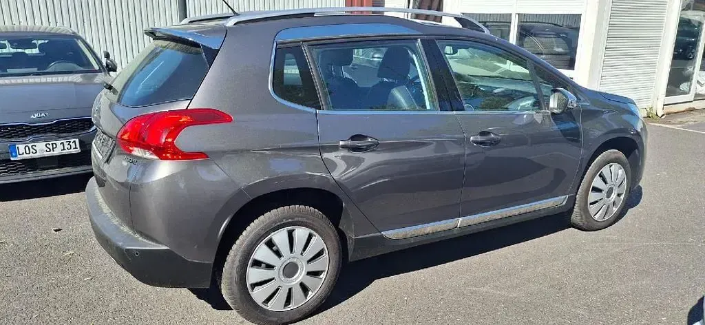 Gebraucht Peugeot 2008 Allure 114 PS (83 kW) 2014 Platinum grau SUV