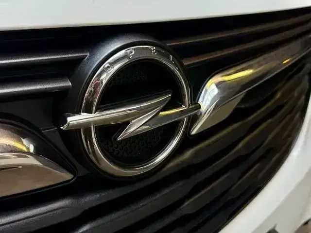 Usata Opel Combo 131 CV (96 kW) 2020 Bianco Monovolume