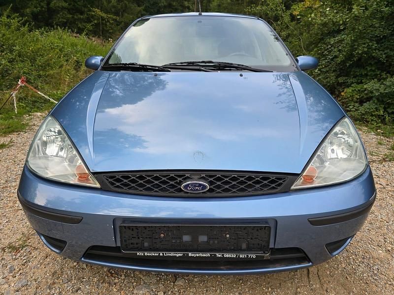 Gebraucht Ford Focus 101 PS (74 kW) 2003 Blau Kleinwagen