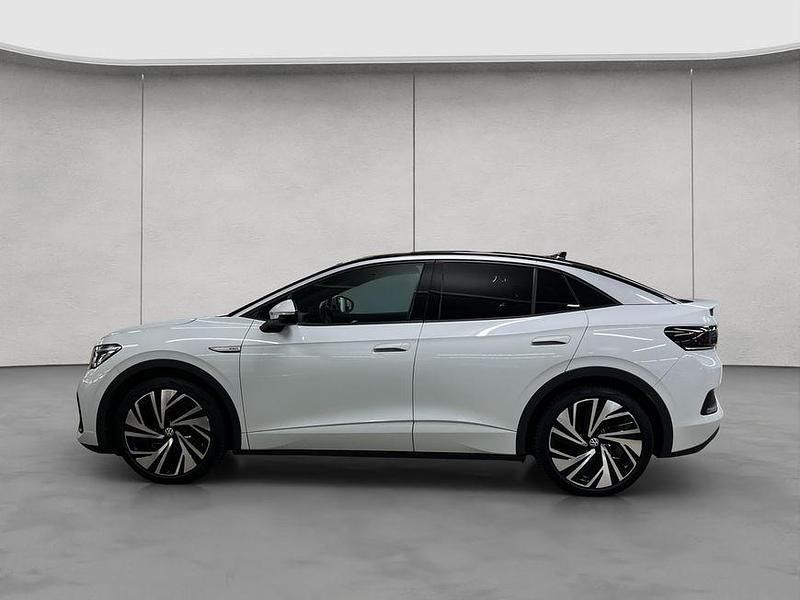 Gebraucht VW ID.5 Pro Performance 150 kW (204 PS) 2023 Gletscherweiß metallic / dach SUV