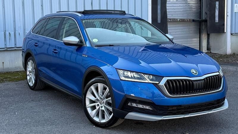 Gebraucht Skoda Octavia 200 PS (147 kW) 2022 Blau Kombi