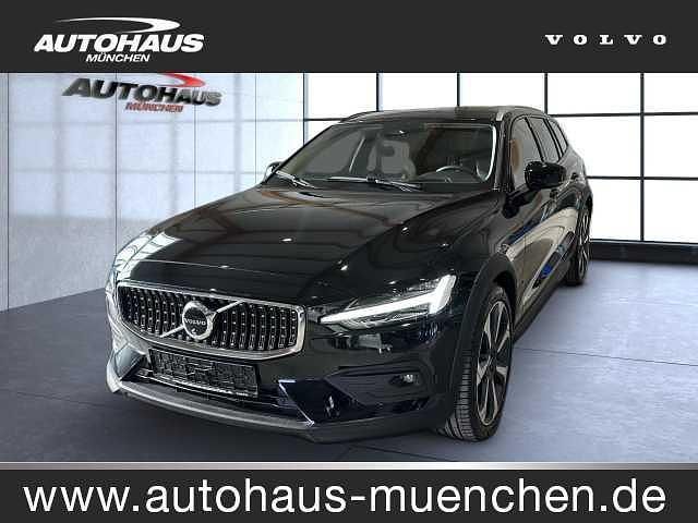 Gebraucht 2023 Volvo V60 CC Kombi | 49.990 € - Bild 1/4
