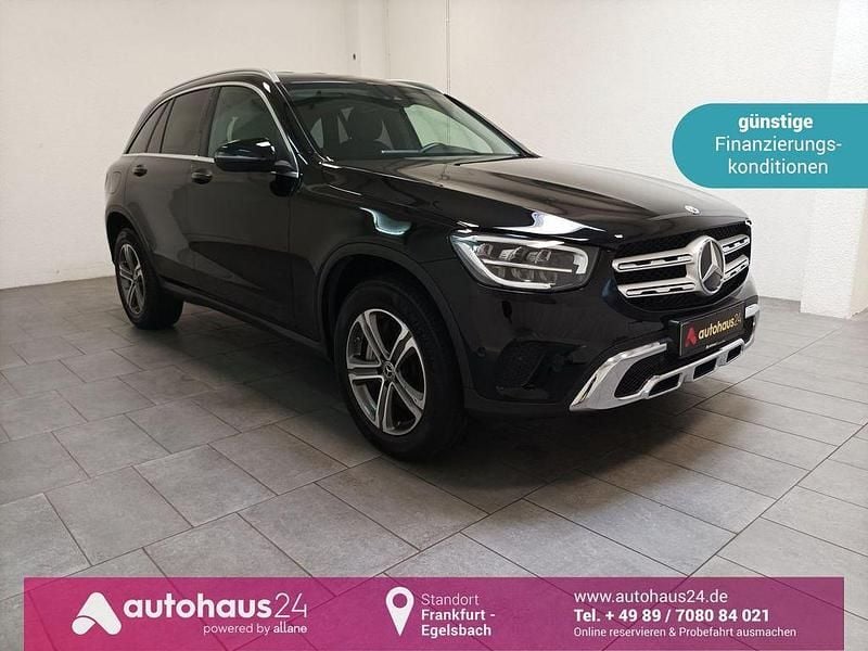 Schwarz Gebraucht 2022 Mercedes GLC300e SUV | 34.970 € (Fairer Preis) - Bild 1/4