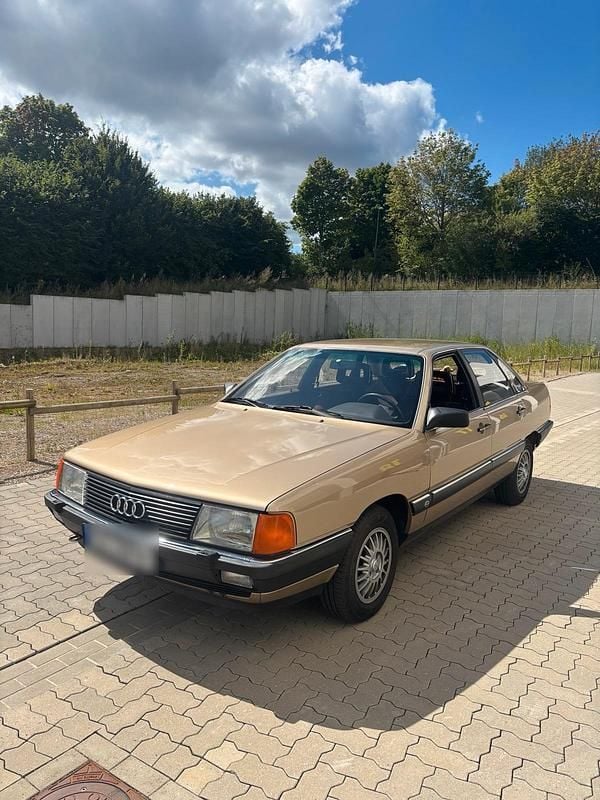 Gold Gebraucht 1987 Audi 100 Limousine | 5.900 € - Bild 1/4
