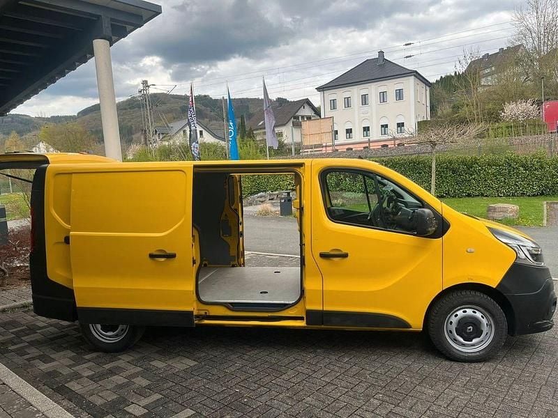 Gebraucht Renault Trafic 120 PS (88 kW) 2020 Van / Kleinbus