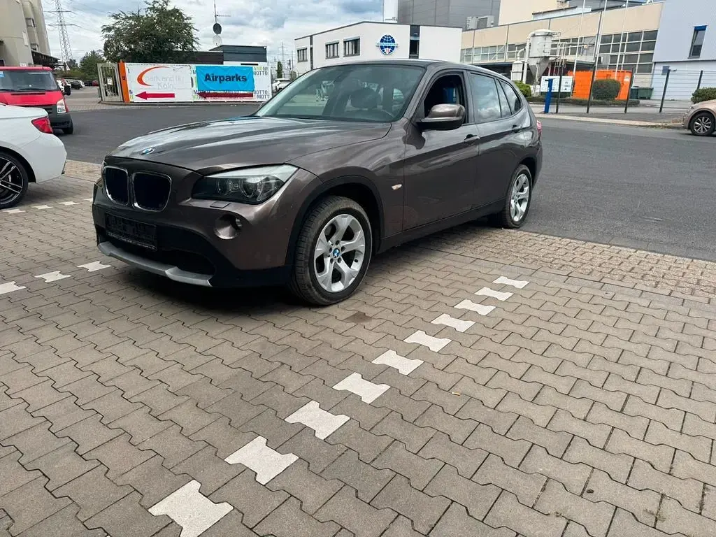 Gebraucht BMW X1 177 PS (130 kW) 2011 Braun SUV