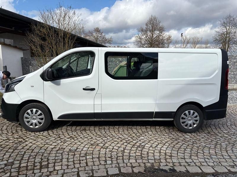 Gebraucht Renault Trafic 120 PS (88 kW) 2021 Weiß Van / Kleinbus