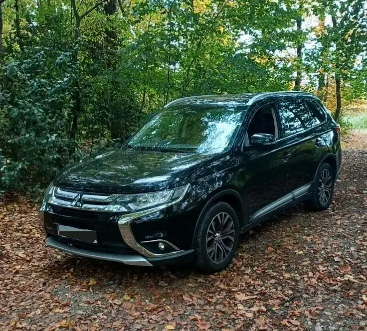 Gebraucht Mitsubishi Outlander 150 PS (110 kW) 2015 Schwarz SUV