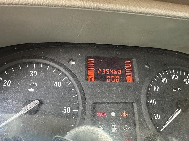 Gebraucht Opel Movano 2011 Van / Kleinbus