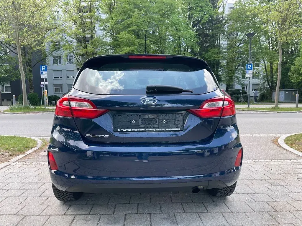Gebraucht Ford Fiesta Trend 86 PS (63 kW) 2018 Blazer blue Kleinwagen