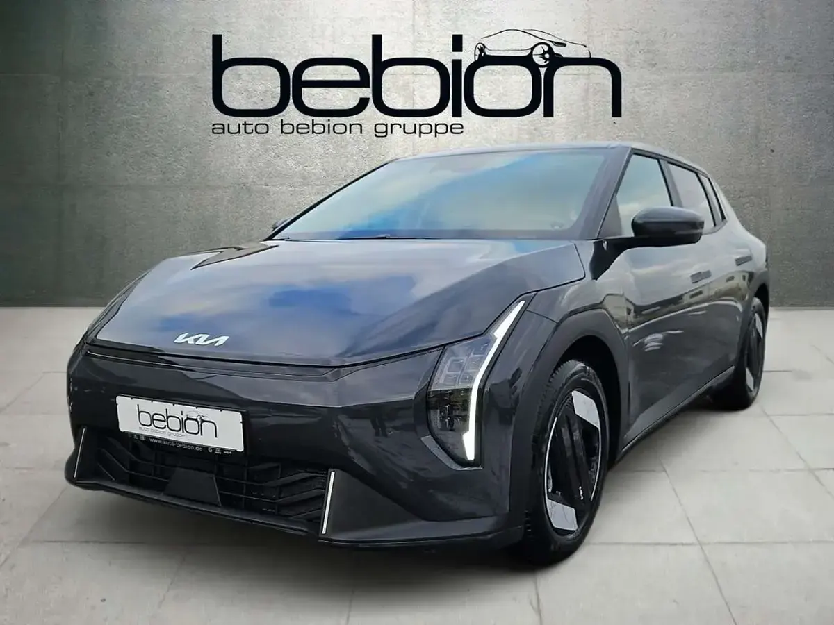 Neu Kia EV4 Earth 150 kW (204 PS) 2026 Grau SUV