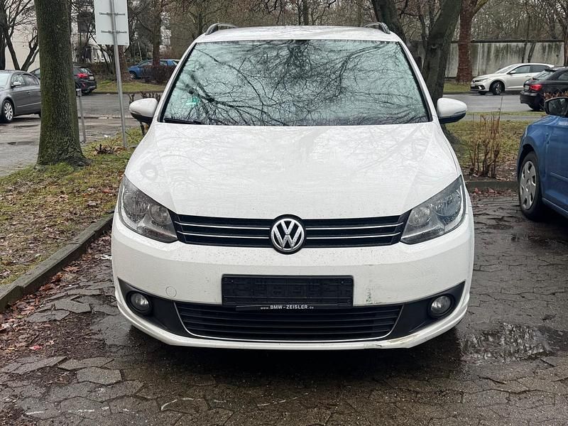 Gebraucht VW Touran 110 PS (80 kW) 2011 Weiß Van / Kleinbus