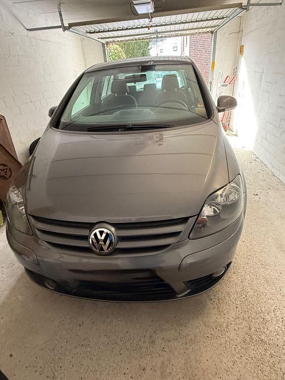 Gebraucht VW Golf Plus Cross Trendline 102 PS (75 kW) 2009 Grau Van / Kleinbus