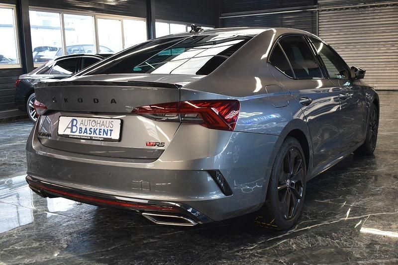 Gebraucht Skoda Octavia RS 200 PS (147 kW) 2022 Grau Limousine
