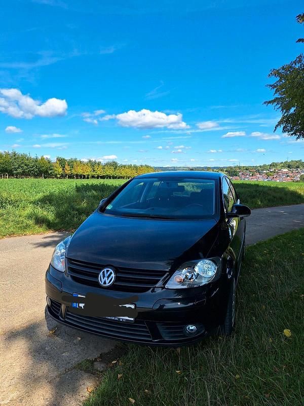 Schwarz Gebraucht 2006 VW Golf Plus Cross Van / Kleinbus | 2.700 € (Fairer Preis) - Bild 1/4