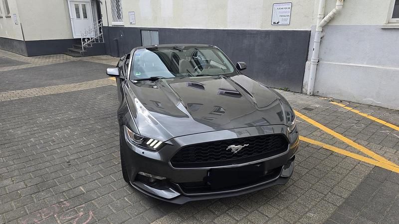 Second-hand Ford Mustang 305 CP (224 kW) 2015 Gri Cabrio
