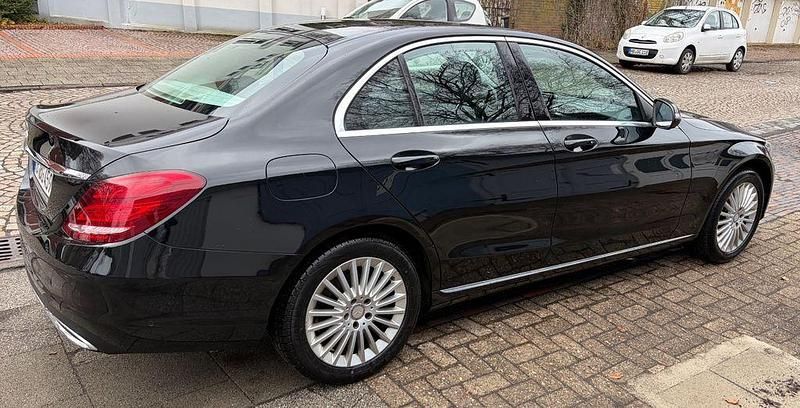 Gebraucht Mercedes C180 Edition 156 PS (114 kW) 2016 Schwarz Limousine