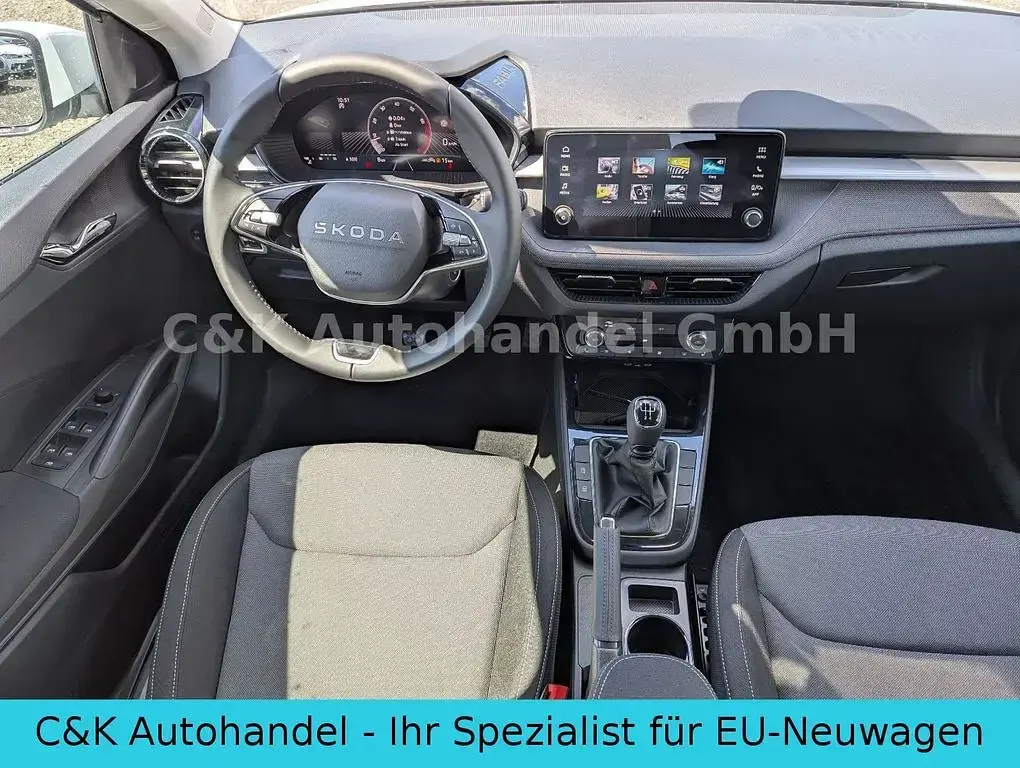 Neu Skoda Fabia 80 PS (58 kW) 2026 Moon weiß metallic Kleinwagen