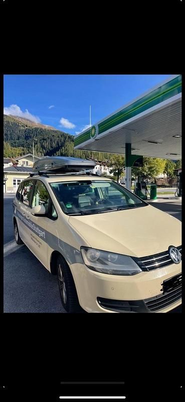 Andere farben Gebraucht 2017 VW Sharan Van / Kleinbus | 7.199 € - Bild 1/4