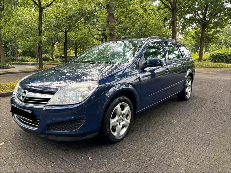 Blau Gebraucht 2008 Opel Astra Innovation Kombi | 525 € (Guter Preis) - Bild 1/4