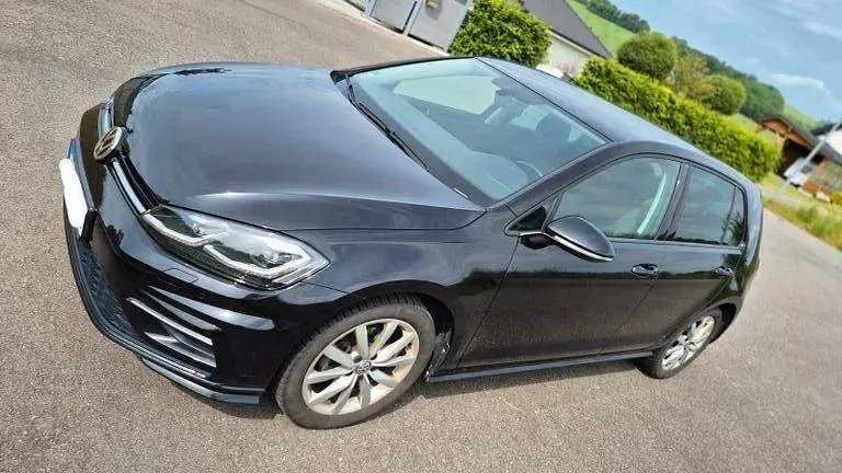 Gebraucht VW Golf VII Highline 150 PS (110 kW) 2019 Schwarz Limousine