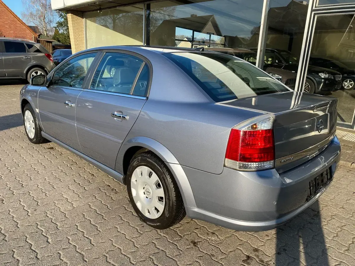 Gebraucht Opel Vectra Cosmo 150 PS (110 kW) 2007 Grau Limousine
