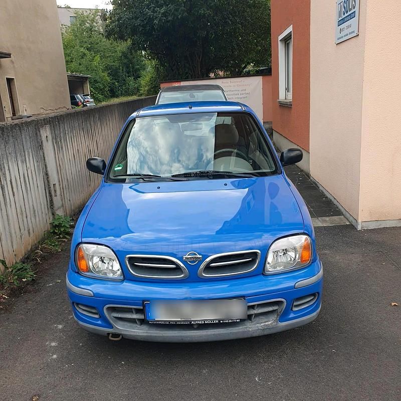 Blau Gebraucht 2001 Nissan Micra Kleinwagen | 1.000 € (Fairer Preis) - Bild 1/4