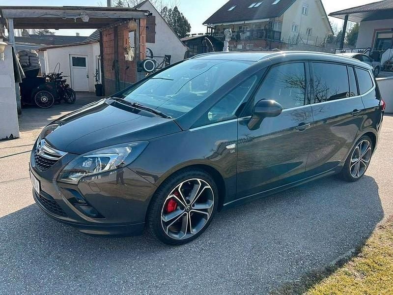 Gebraucht Opel Zafira Active 135 PS (99 kW) 2016 Grau Van / Kleinbus